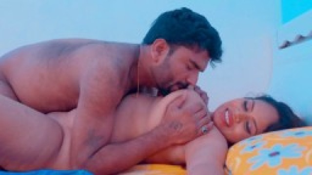 Bhabhi Seduces (2024) Hindi Hot Short Film