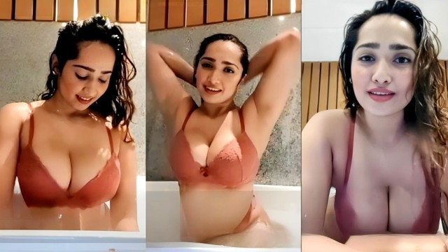 Aditi Mistry Live Lingerie Show in Bathtub